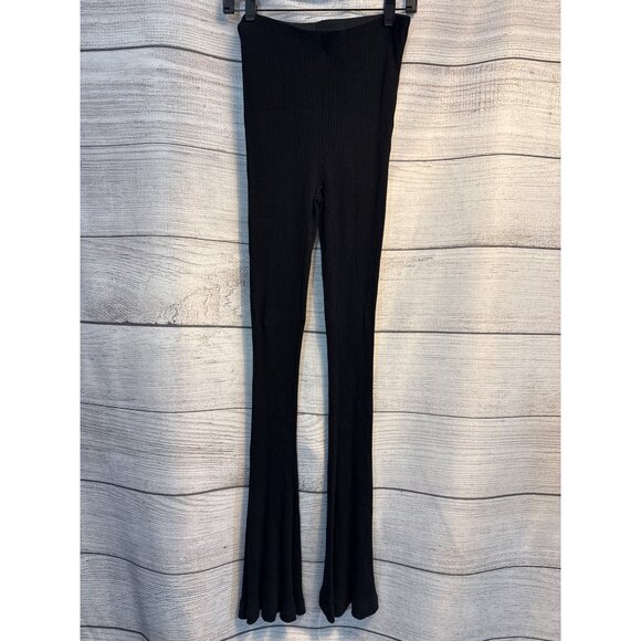 Free People Black Ribbed Knit Split Hem Flare Leggings Size Small - Picture 1 of 4